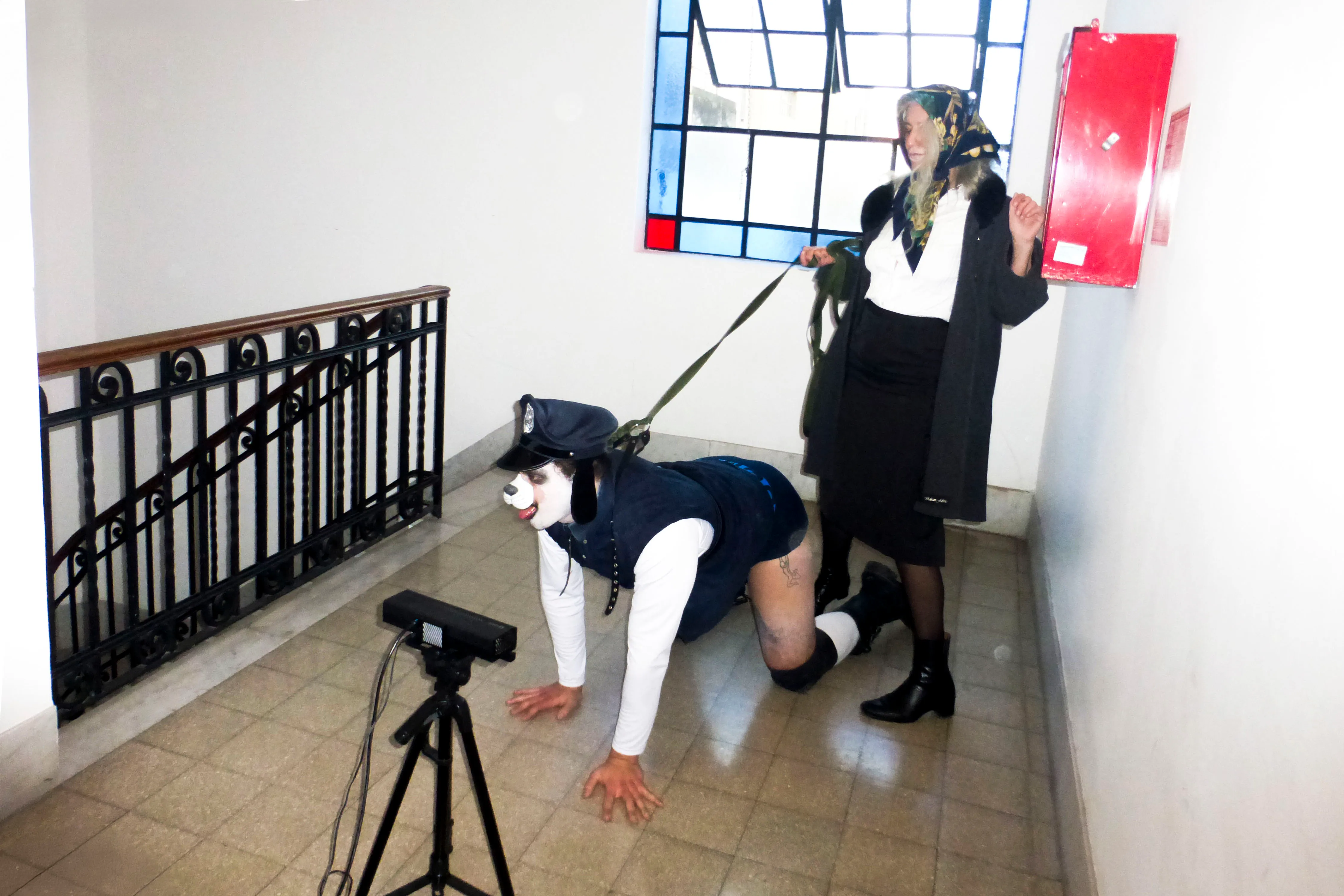 Das Mermas - Taylor (Official Video)  - Image 2